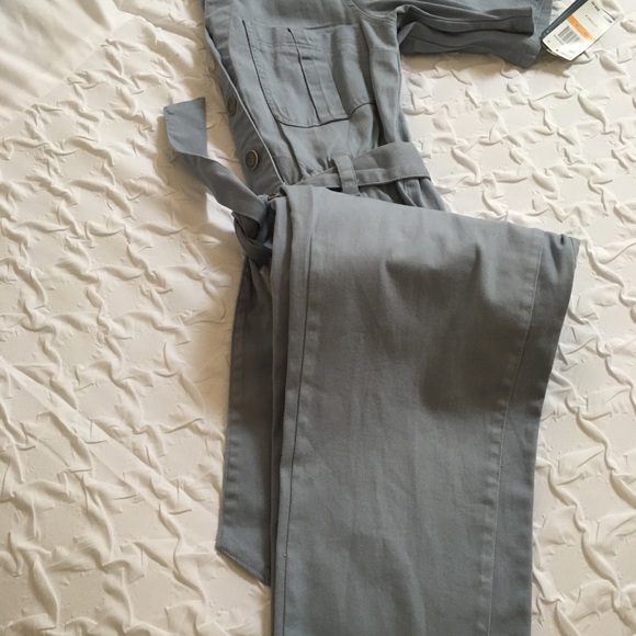 Democracy Puff Sleeve Belted Jumpsuit - Picture 4 of 8